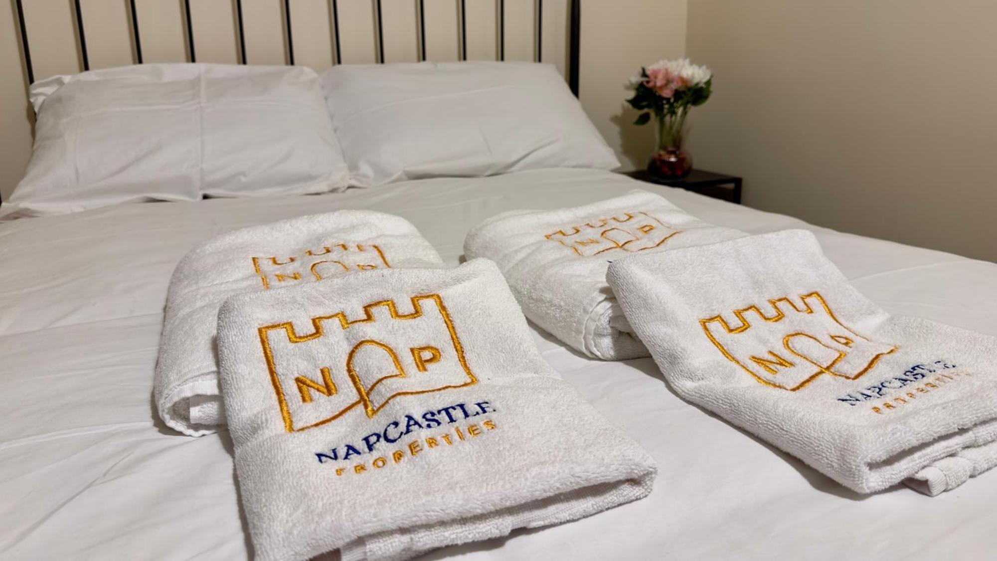 فندق Napcastle Caledonian Park لندن المظهر الخارجي الصورة